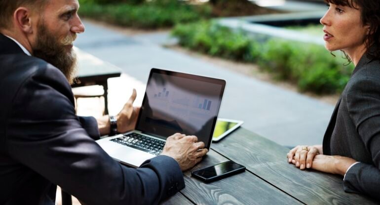 unsplash_photo-1493970761637-dea31d1555ba unsplash_photo-1493970761637-dea31d1555ba